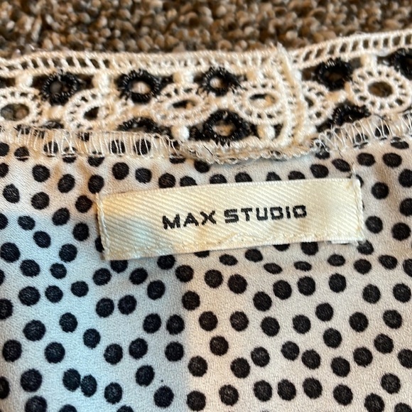 Max Studio Black White Crochet Polka Dot Ruffle Top Blouse - Picture 5 of 10